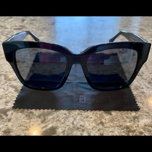 DIFF Bella II Black Sunglasses